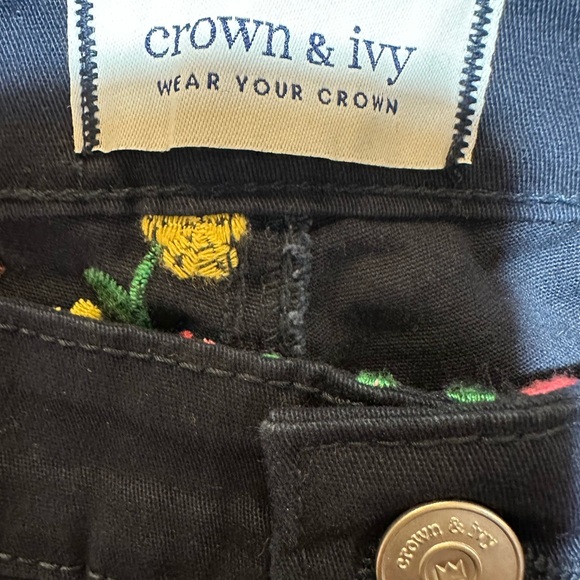Crown & Ivy beautiful high rise skinny Floral embroidered blue‎ Pants size 10 R - Picture 3 of 4